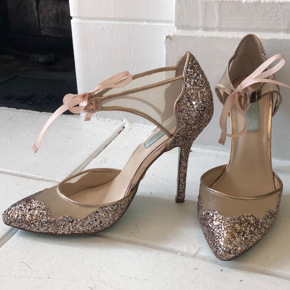 Blue by Betsy Johnson Heels